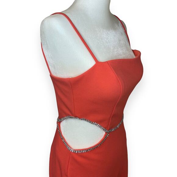 Xscape Evenings Side Cutout Scuba Crepe Long Gown Coral Pink - Picture 5 of 9